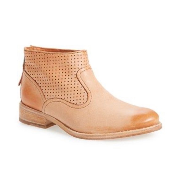 Johnston & Murphy Shoes - Johnston & Murphy ‘Vickie’ Bootie